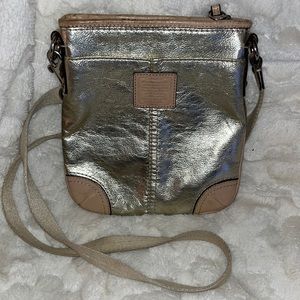GOLD SHINNY COACH CROSSBODY BAG